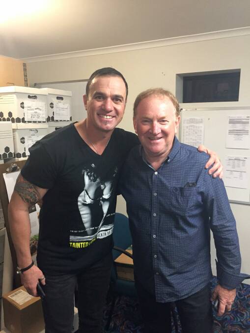 Graeme Connors with fellow country star Shannon Noll. Picture: Graeme Connors